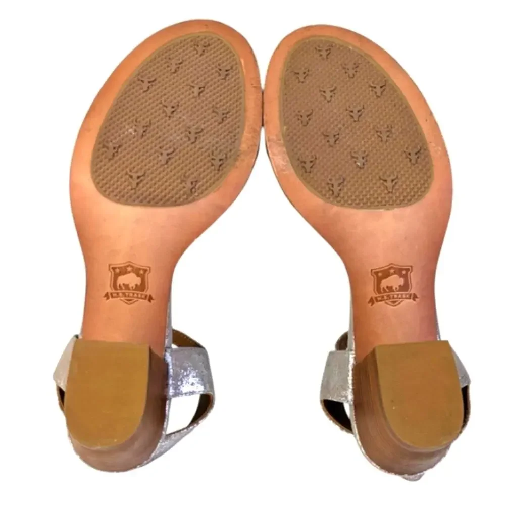 Trask Carrie Metallic Suede Sandals Size 7M  EUC $248    S3597